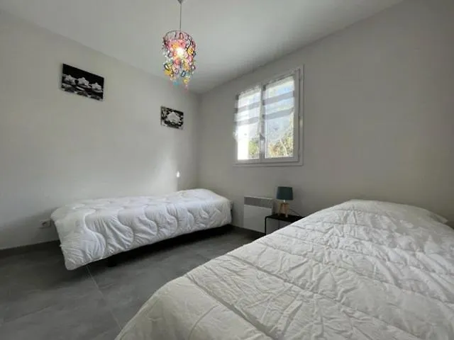 Villa Maison 4 Pièces 6 Couchages Georges D'oléron Sgo000-075