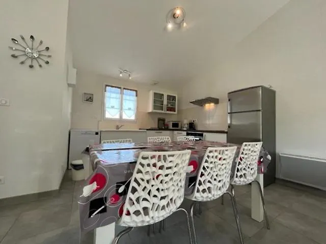 Maison 4 Pièces 6 Couchages Georges D'oléron Sgo000-075 *